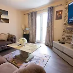 Five Star Rated Condo